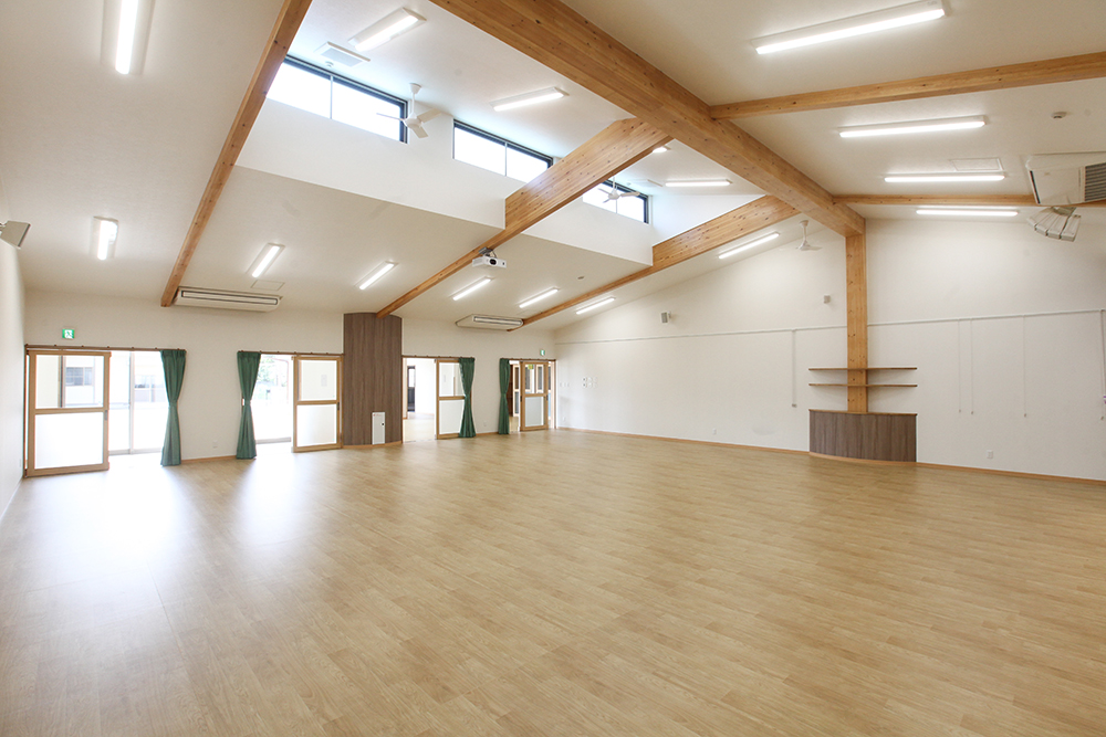 幼稚園を認定こども園に大規模木造で建て替え